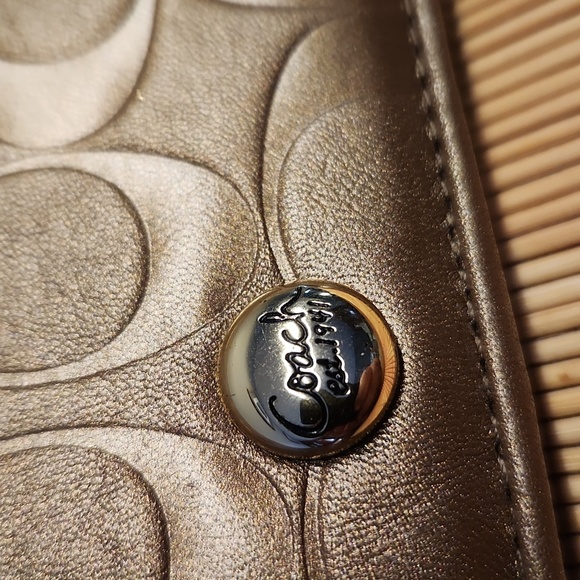 Coach wristlet wallet, bronze - Picture 3 of 17